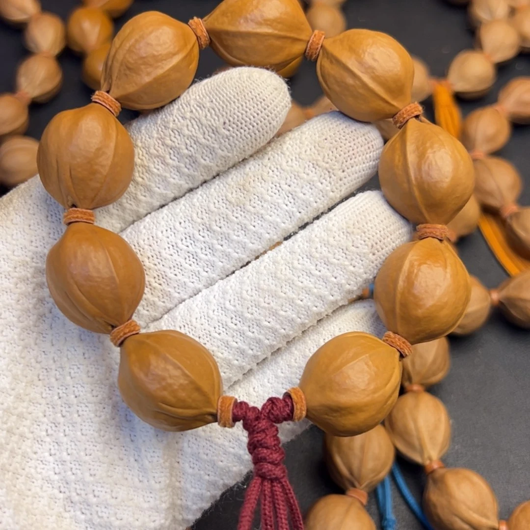 守***明橄榄核吊坠梅林铁核2127