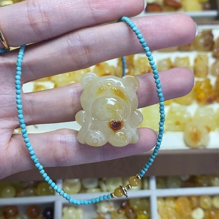 琥珀未镶嵌裸石小熊