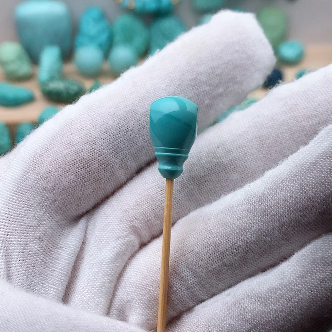 绿松石未镶嵌挂件