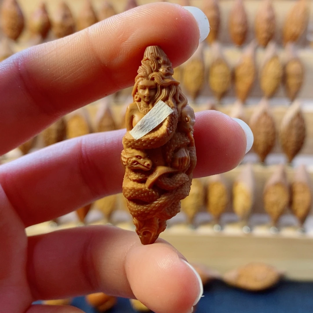 手串/手链橄榄核美杜莎