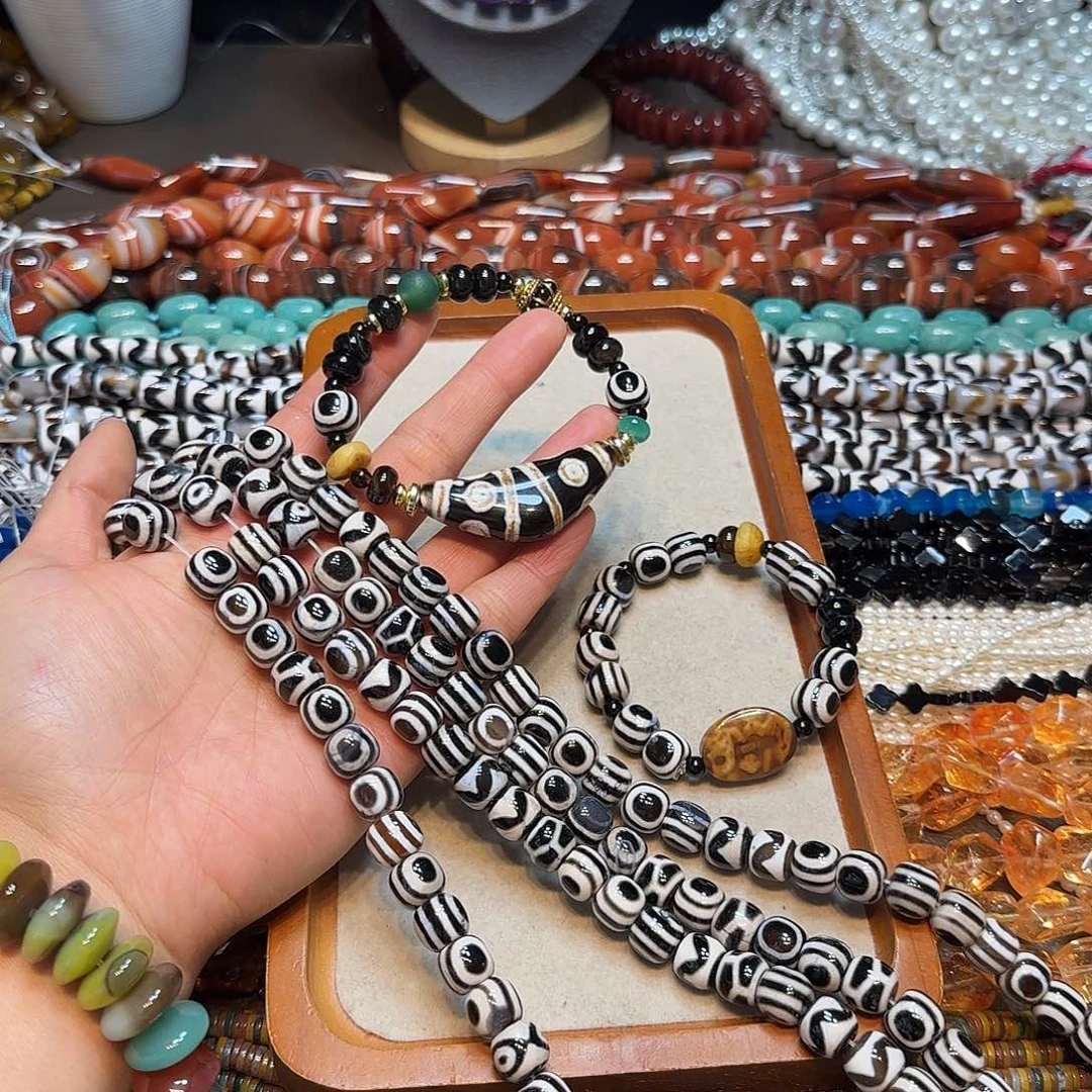 玛瑙/玉髓合金珠宝半成品蚕丝玛瑙天珠板眼一条10mm