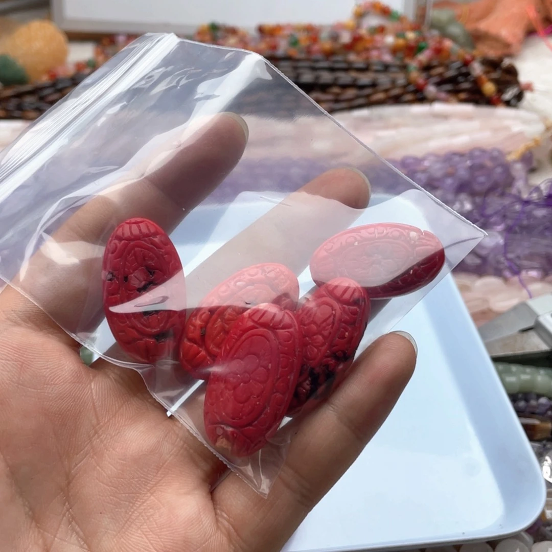玛瑙/玉髓未镶嵌珠宝半成品登*打包5个红精灵雕刻件