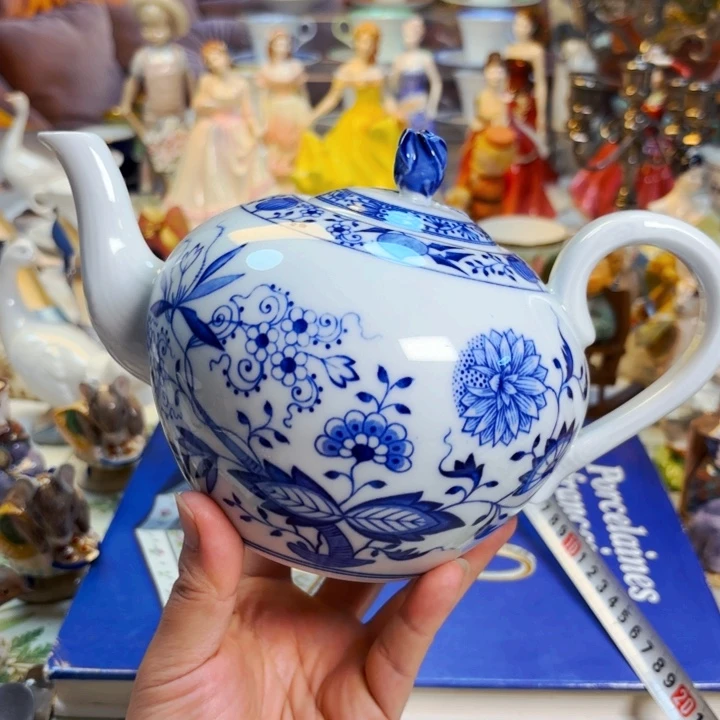 瓷片欧洲中古瓷器编号（狮牌）