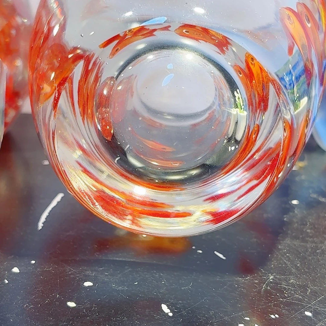 琉璃琉璃岛上有个叫小
