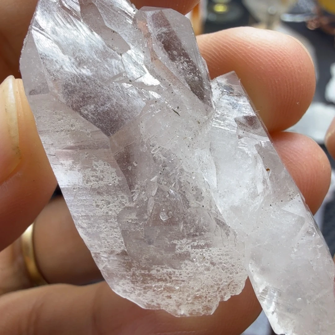 石材喜马拉雅缝合水晶