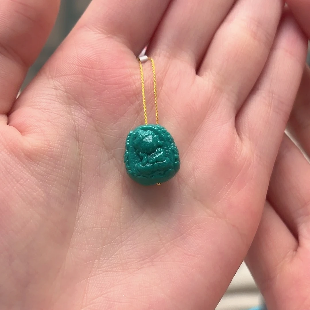 绿松石未镶嵌颈饰