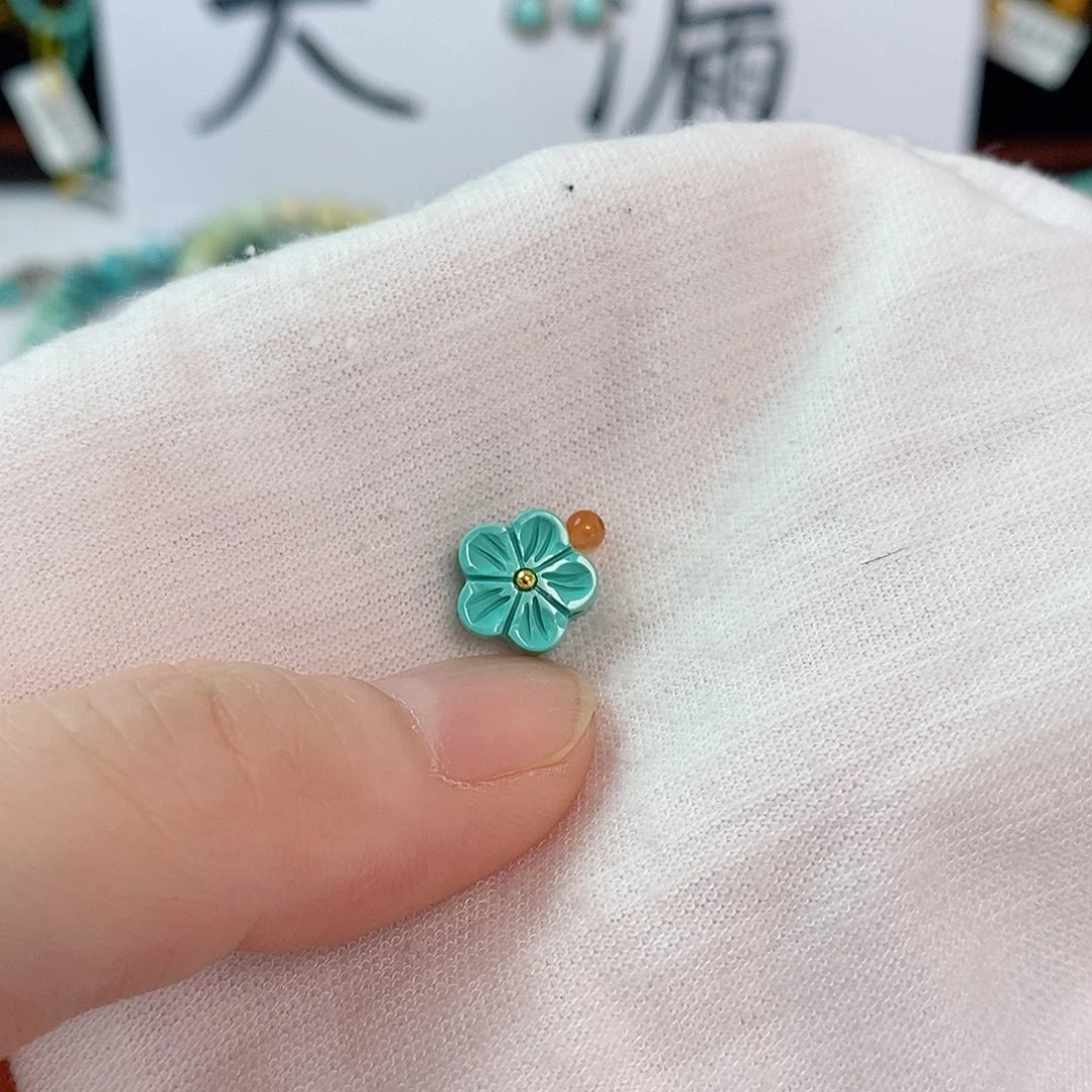 未镶嵌南红玛瑙珠宝奇石