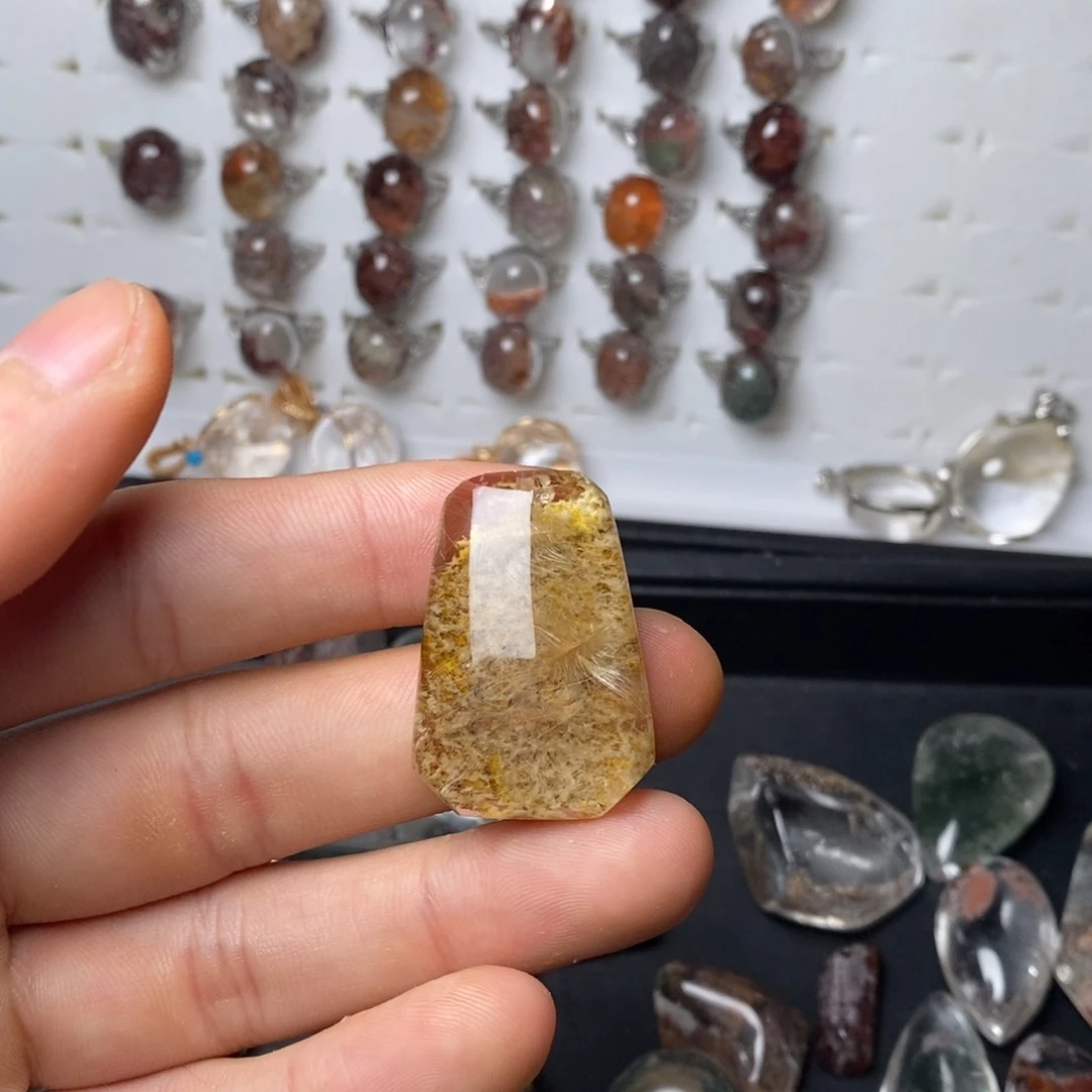 未镶嵌颈饰水晶水晶