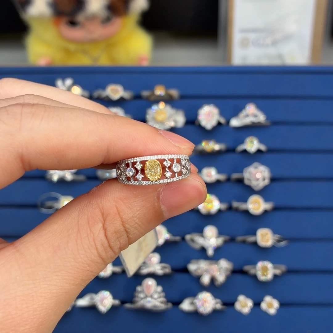 18K金镶嵌钻石戒指/指环黄钻戒指