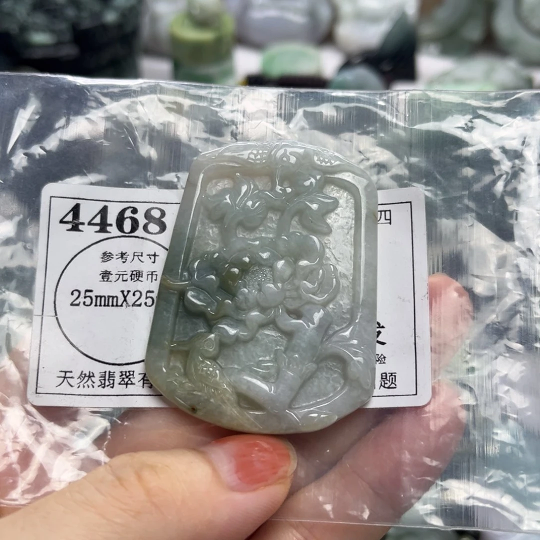 翡翠未镶嵌颈饰4468
