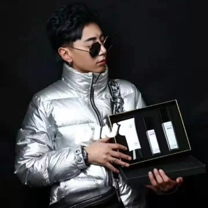 格桑玉美_光感奢宠男士套盒。