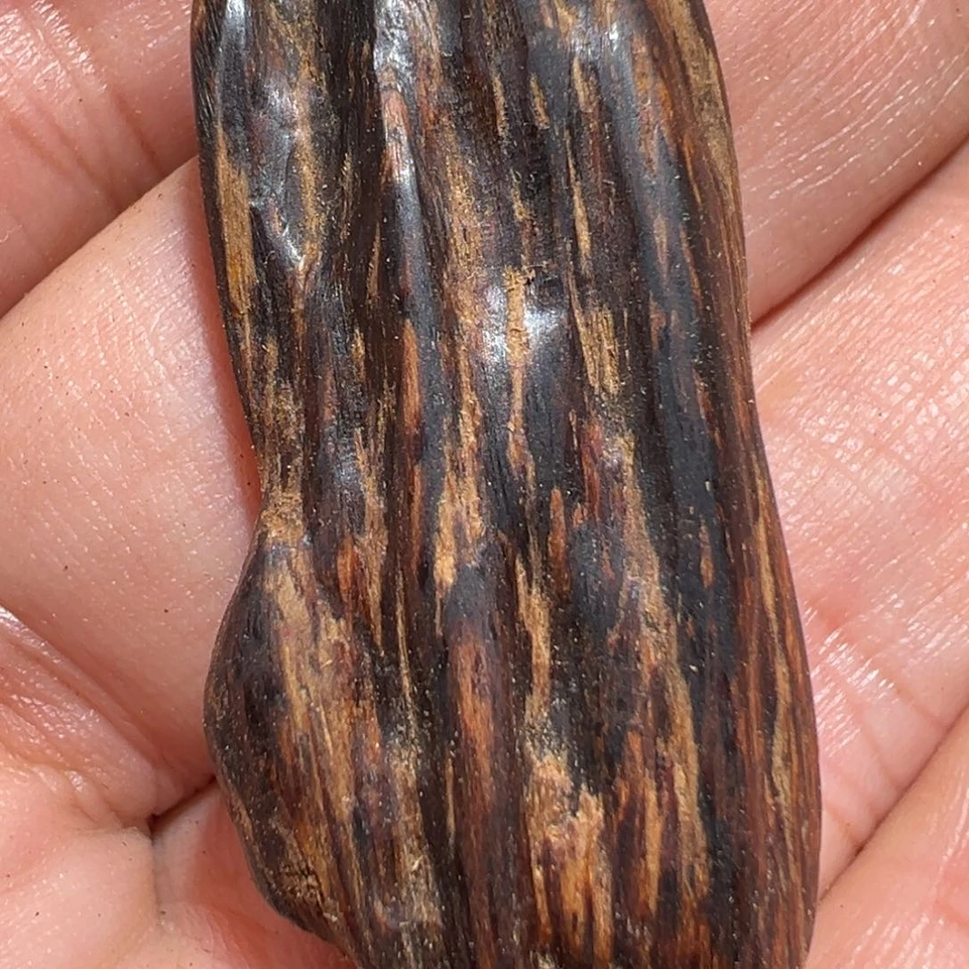 沙***.沉香碎屑沉香马尼涝3.3