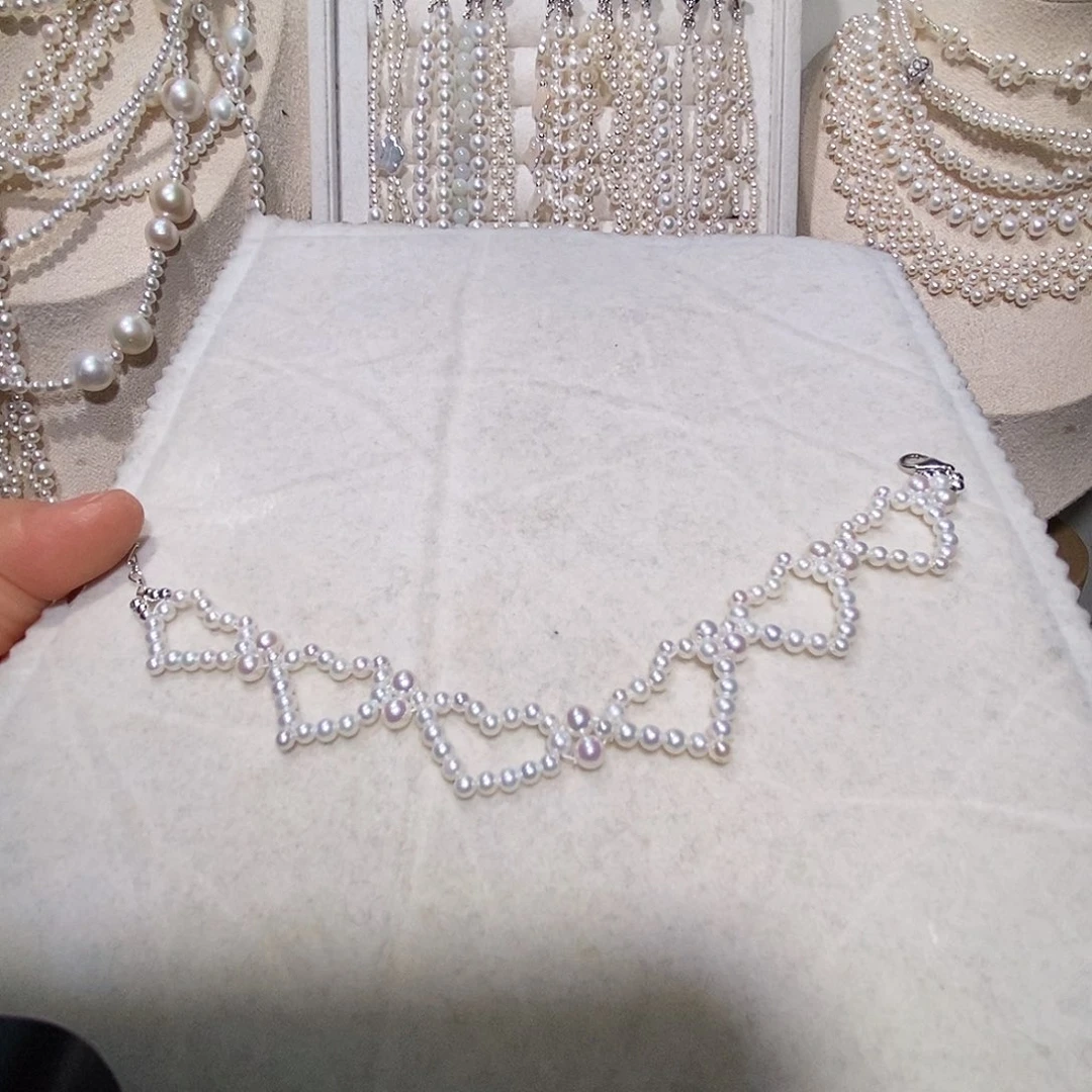 非金属非金属设计编织爱心手链