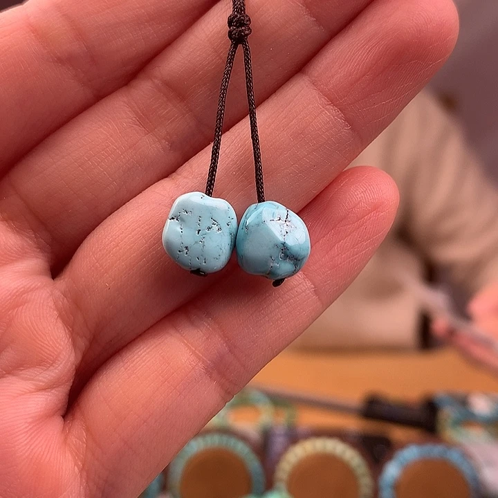 绿松石未镶嵌原矿