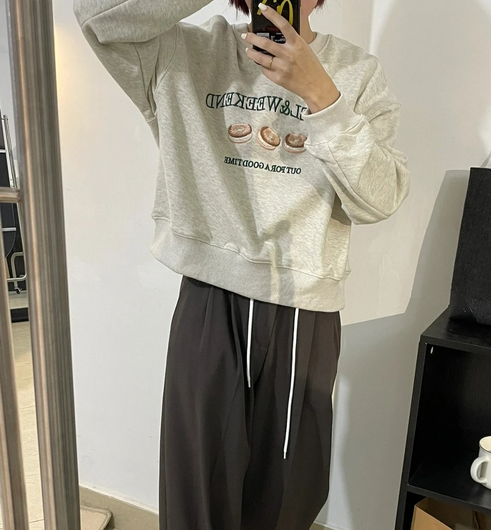 omo小众 新款ins博主同款甜甜圈印花圆领套头短版卫衣1021