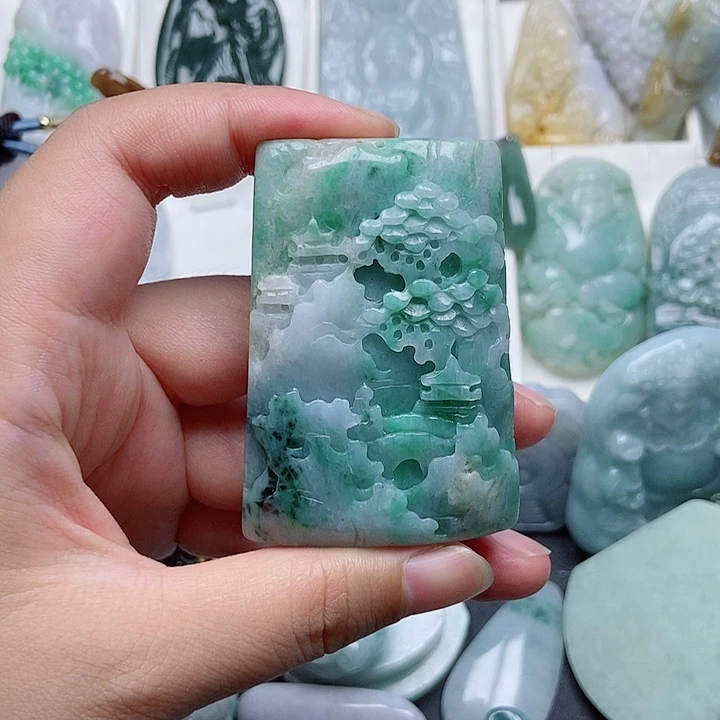 翡翠未镶嵌颈饰翡翠