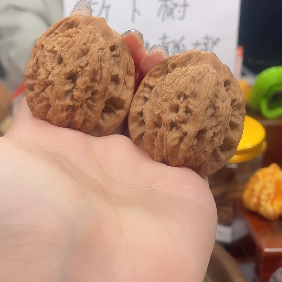 桃核吊坠麦穗虎头
