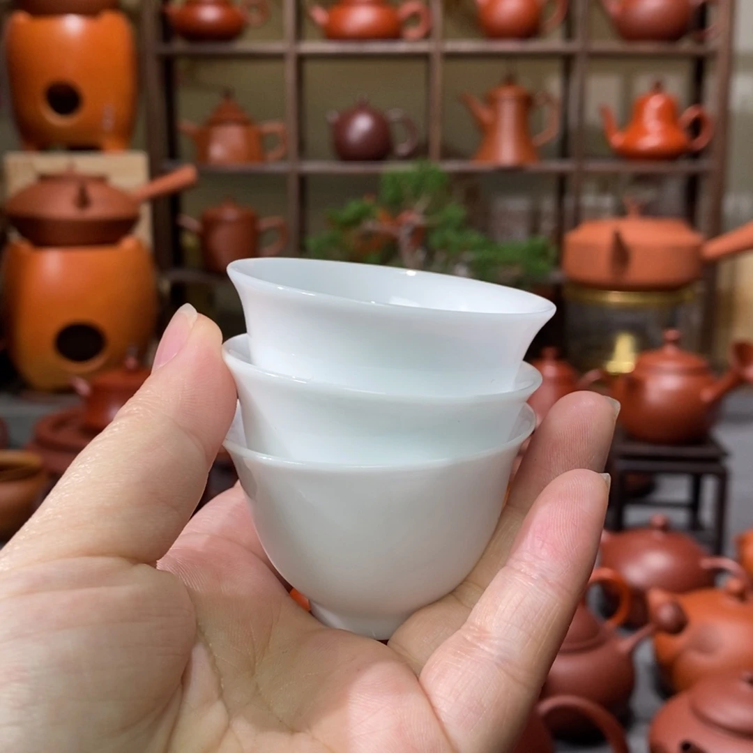紫砂茶壶《****高冰种玉瓷杯3个铃铛