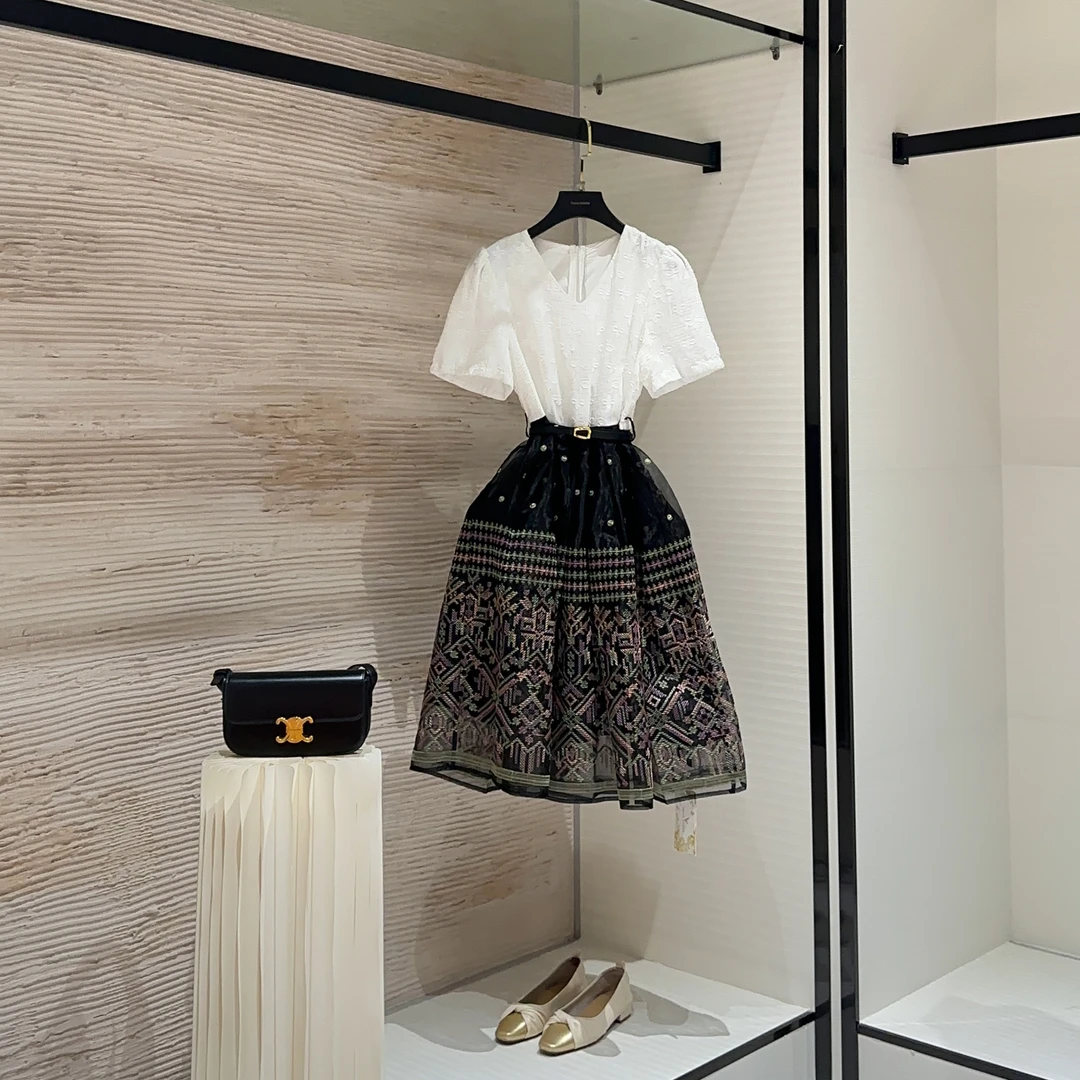 【宠粉价】夏季设计师款气质时尚法式显瘦高级感连衣裙L-A991