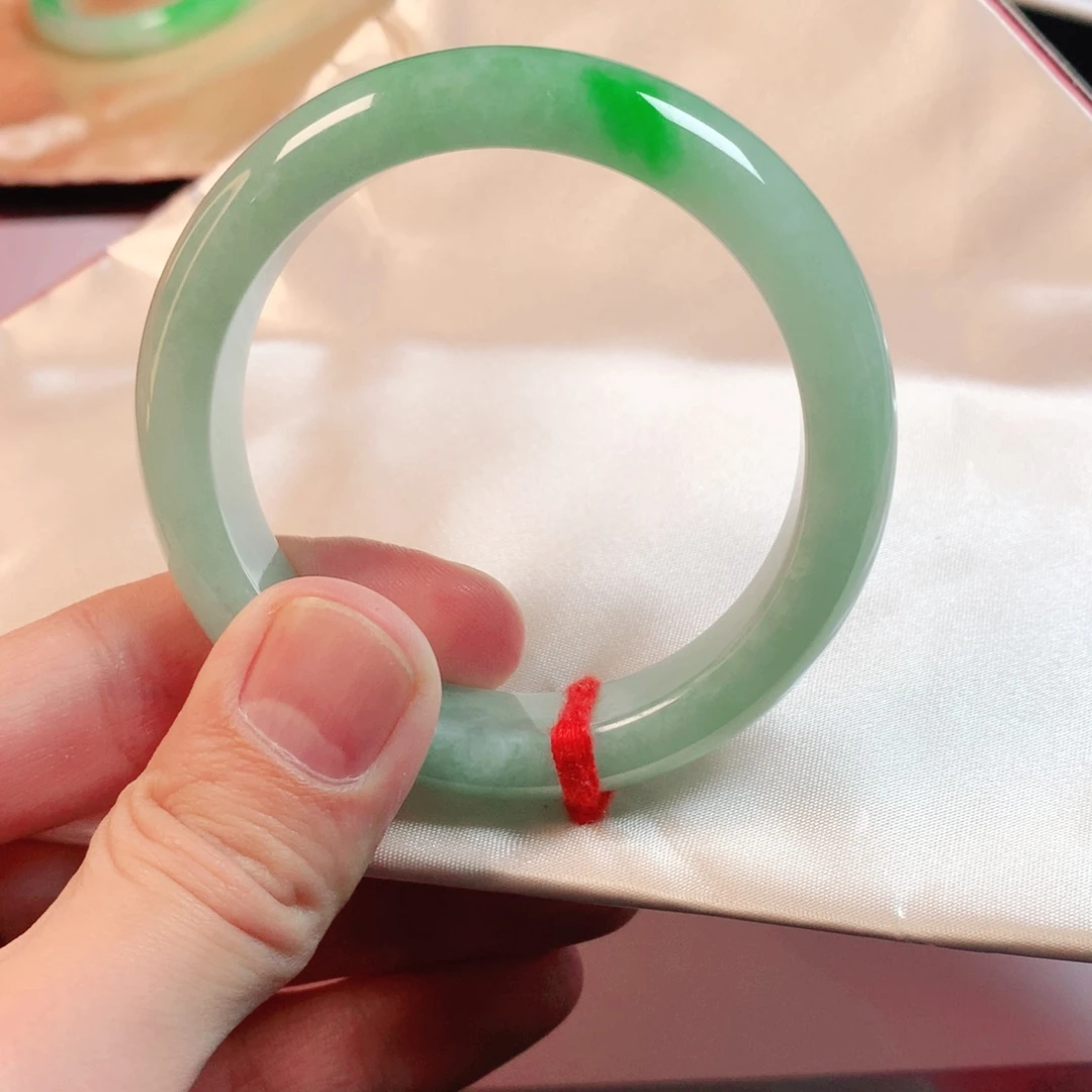 翡翠手镯未镶嵌翡翠手镯1413