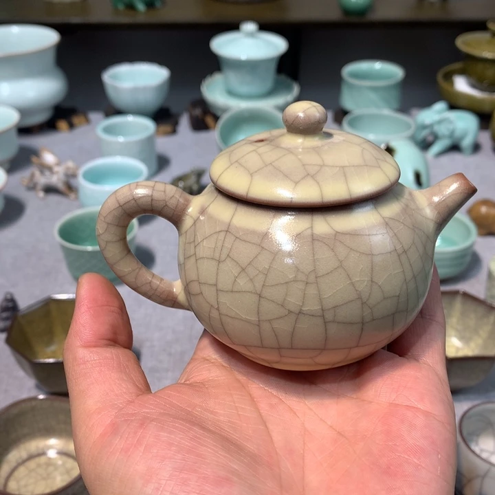 龙泉青瓷哥窑手工壶