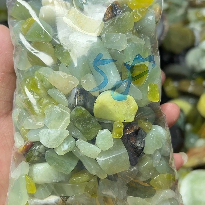 未镶嵌蛇纹石玉鱼缸石，盆景石