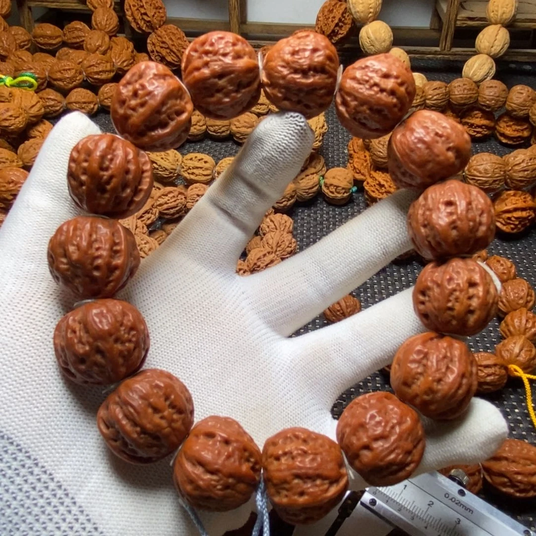 文玩核桃手串红皮方墩