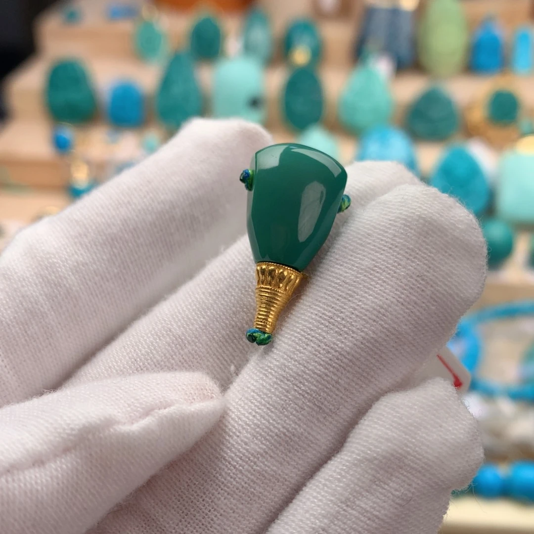 18K金镶嵌绿松石配饰大*