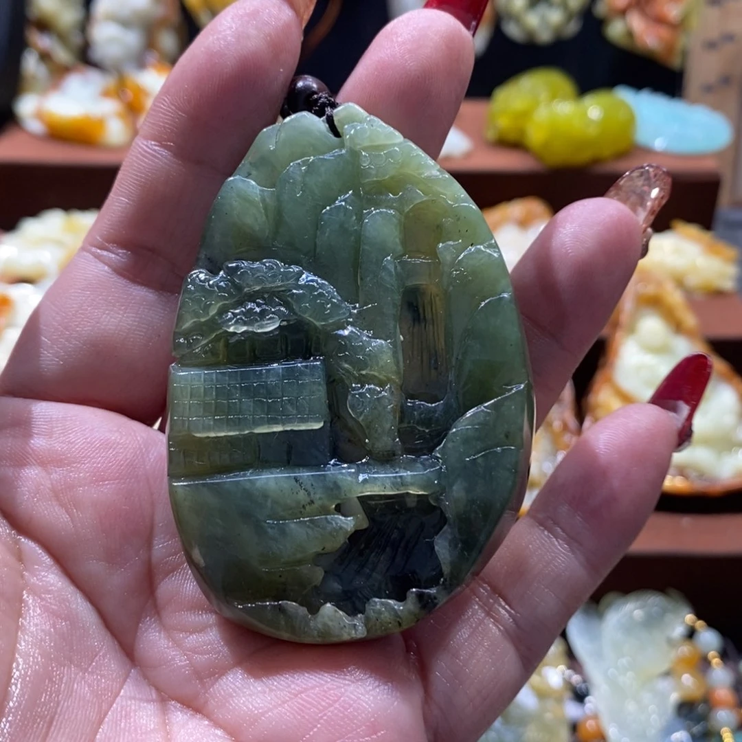 蛇纹石玉颈饰未镶嵌