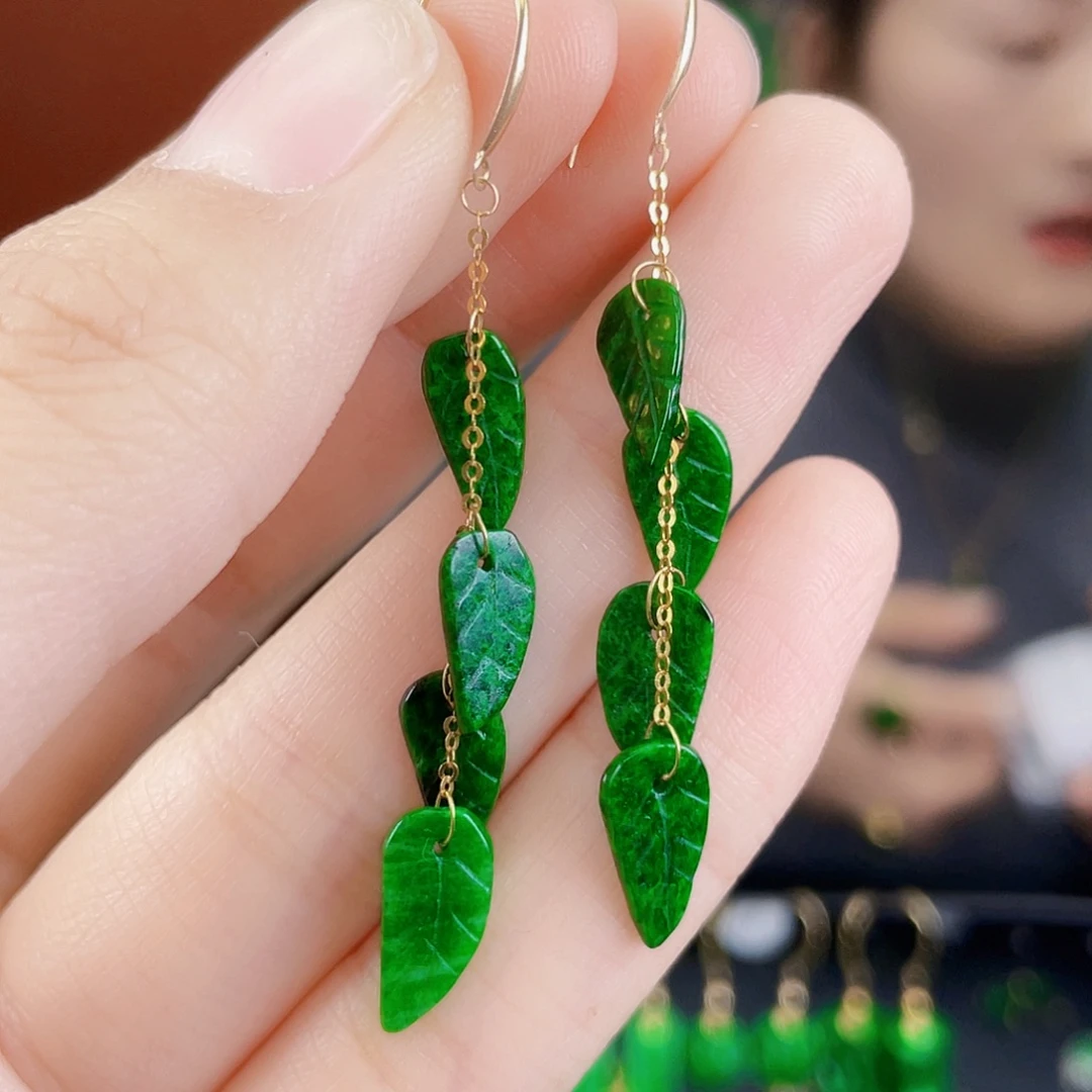 翡翠18K金镶嵌耳饰