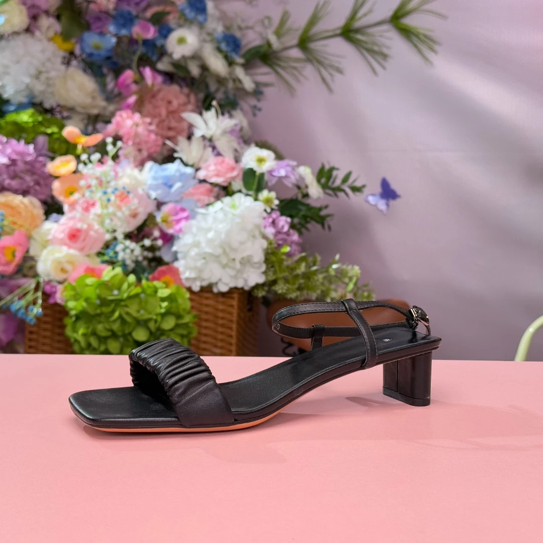 钟意宠粉-N105黑色百搭凉鞋20B27S-29-90
