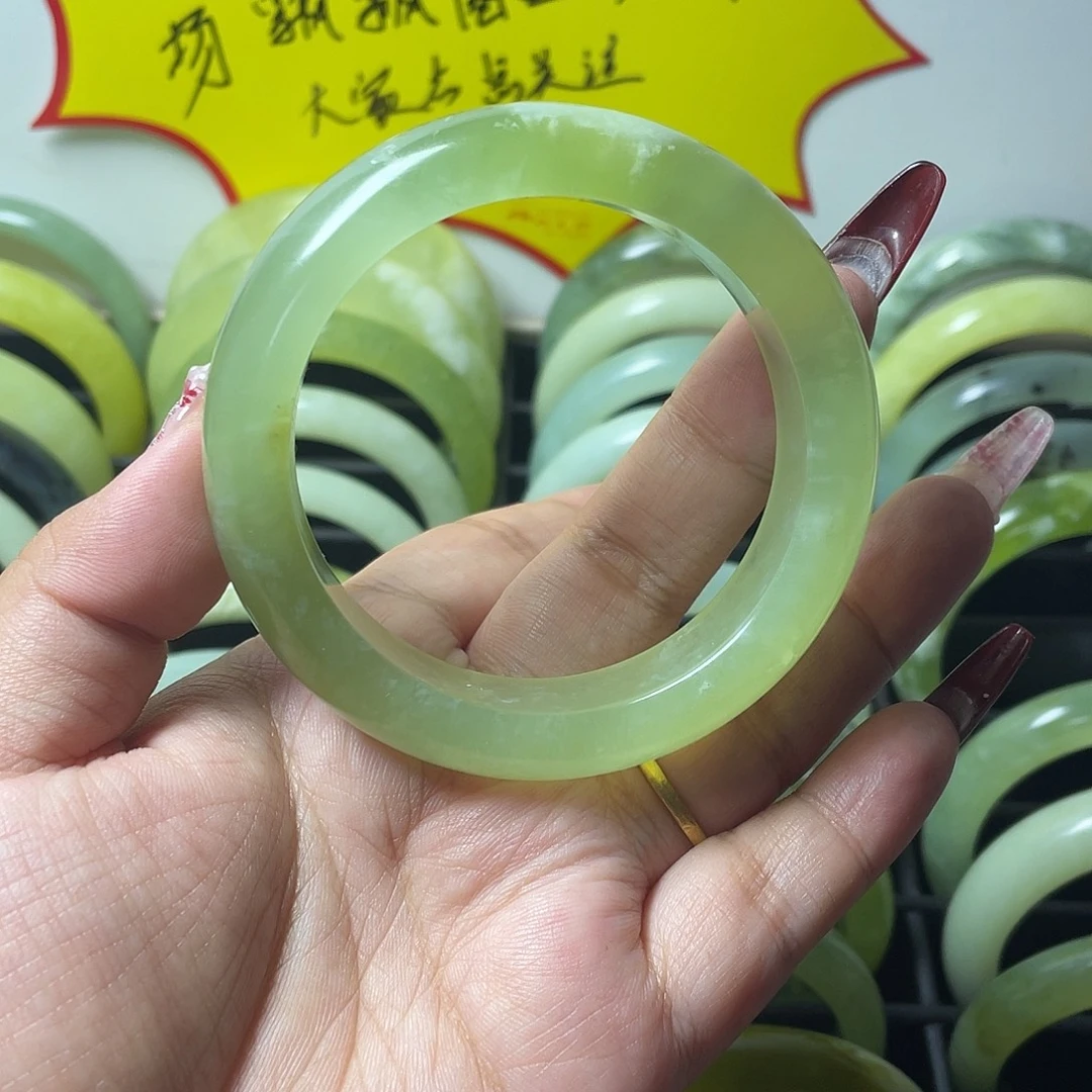 千***聊合金蛇纹石玉手镯