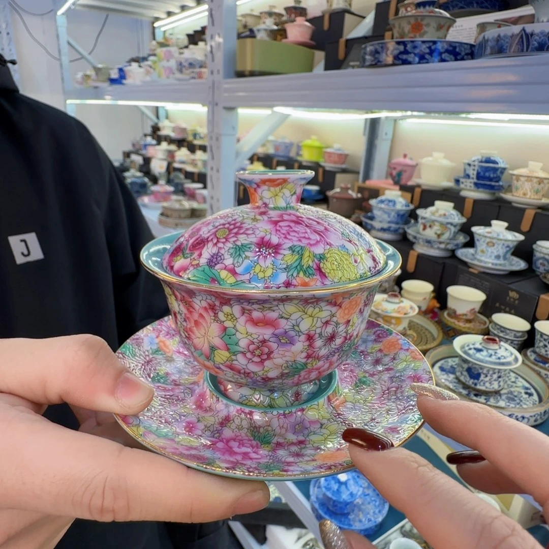 当代艺术家辞典等多种