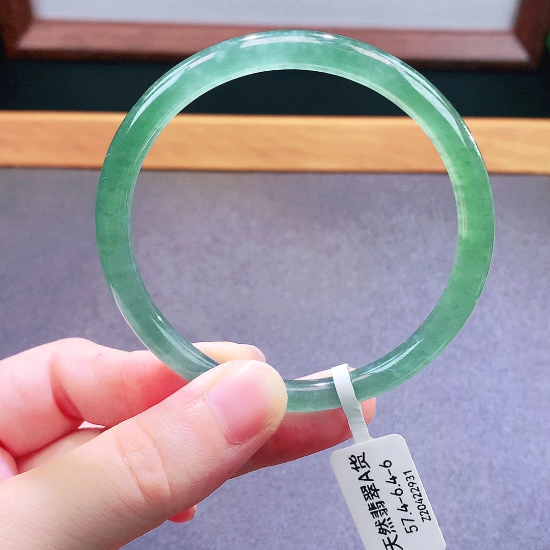 未镶嵌手镯翡翠天然翡翠
