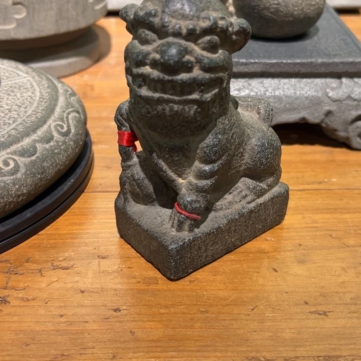 石材木****8镇纸狮福建青石
