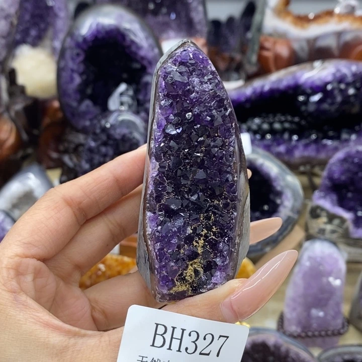 紫晶大型摆件（非配饰）未镶嵌