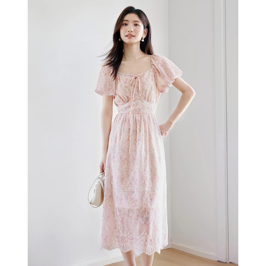 【备用链接】朗文斯汀时尚减龄方领重工刺绣连衣裙DTML4206A12483