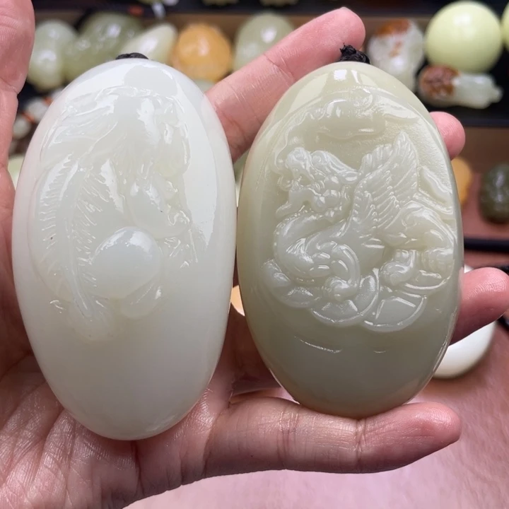 爱***毛石材天然古青石手把件