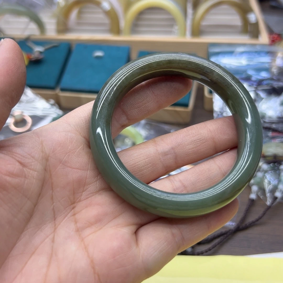 和田玉未镶嵌手镯58.3圈围919