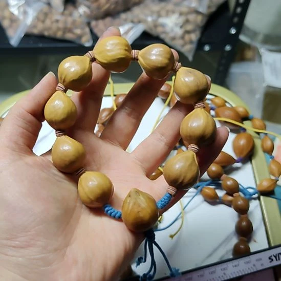 下***见吊坠橄榄核蒜头手串
