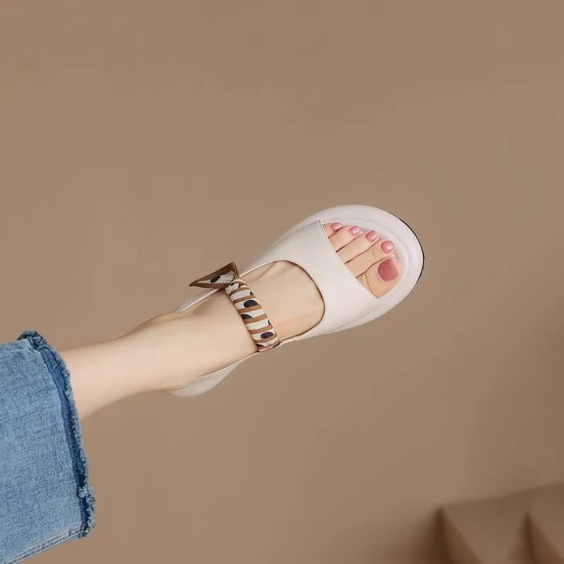 【真软皮】法式软底凉鞋女款夏季2025新款高级感时尚小个子沙滩女鞋