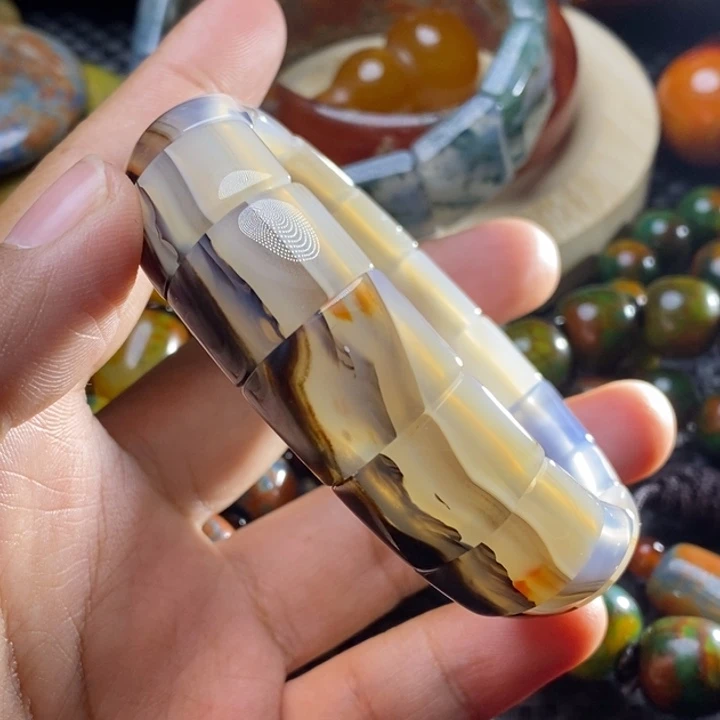 风***人玛瑙/玉髓未镶嵌颈饰