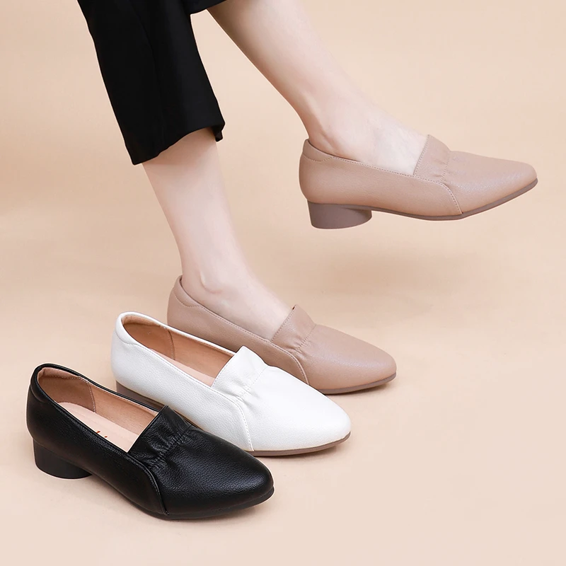 真皮女鞋2025春季新款尖头粗跟软底软面时尚气质女鞋