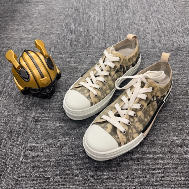 99新 DIOR/迪奥 /41.5码/B23/老花满印板鞋/公价8600/GM000267