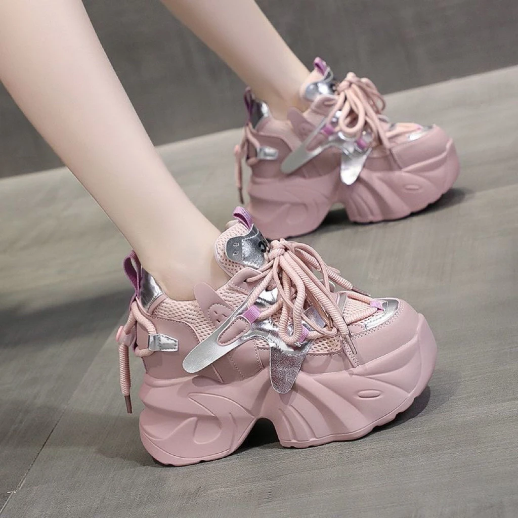 2025春秋新款女网红显瘦百搭内增高小个子超轻老爹鞋女轻便运动鞋