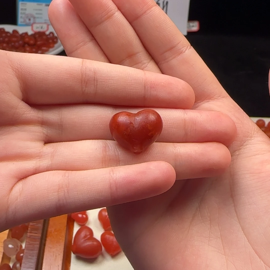 故***花南红玛瑙未镶嵌挂件