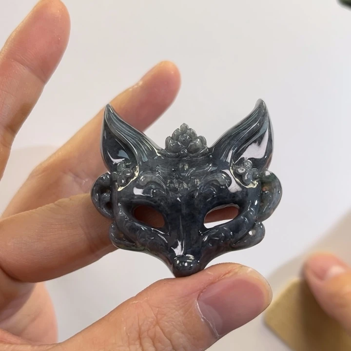 翡翠吊坠(赠链)未镶嵌萌*岁代编织