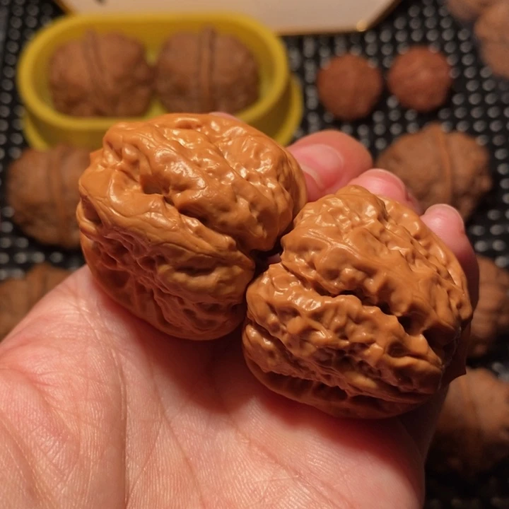 文玩核桃把件开背八腿