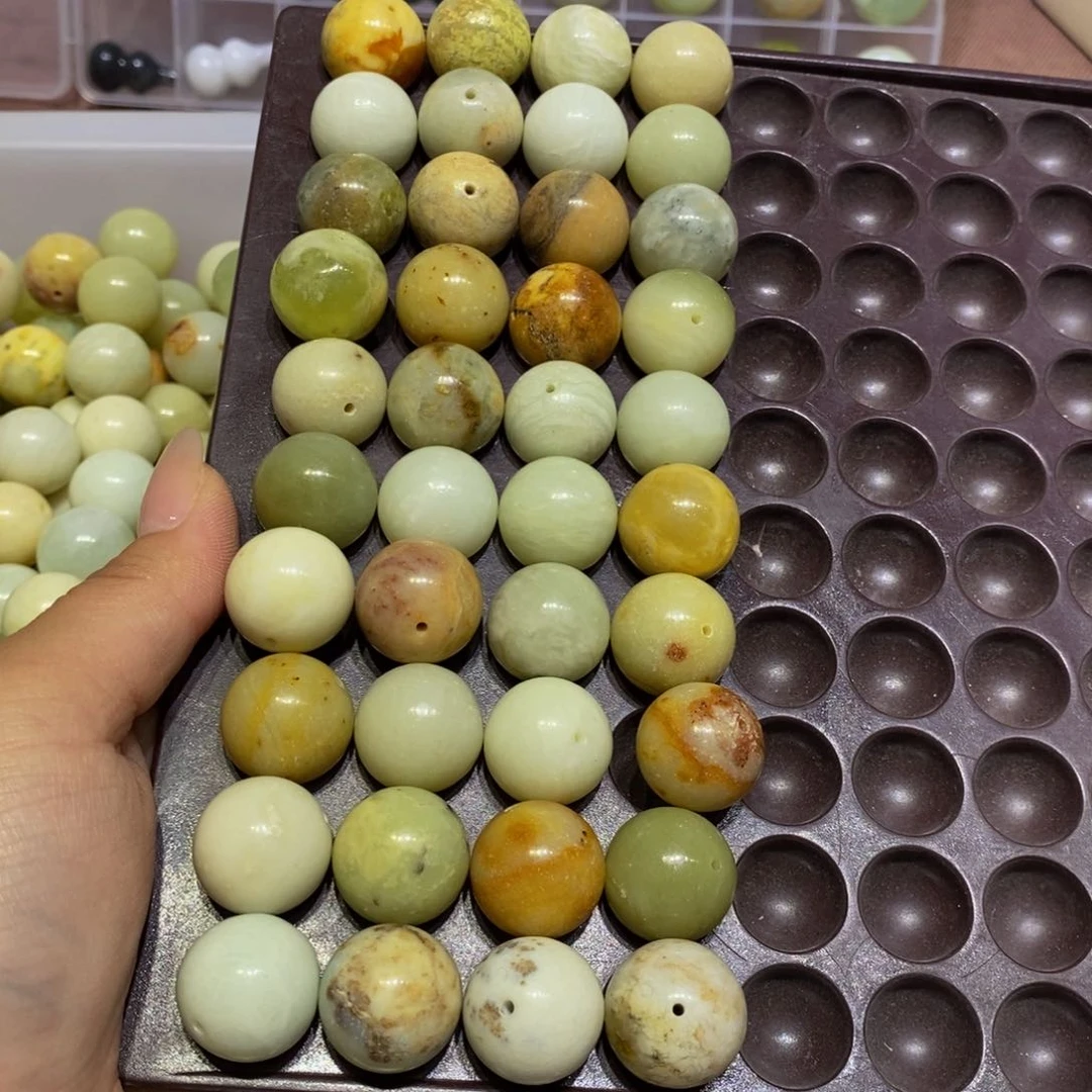 蛇纹石玉未镶嵌颈饰20