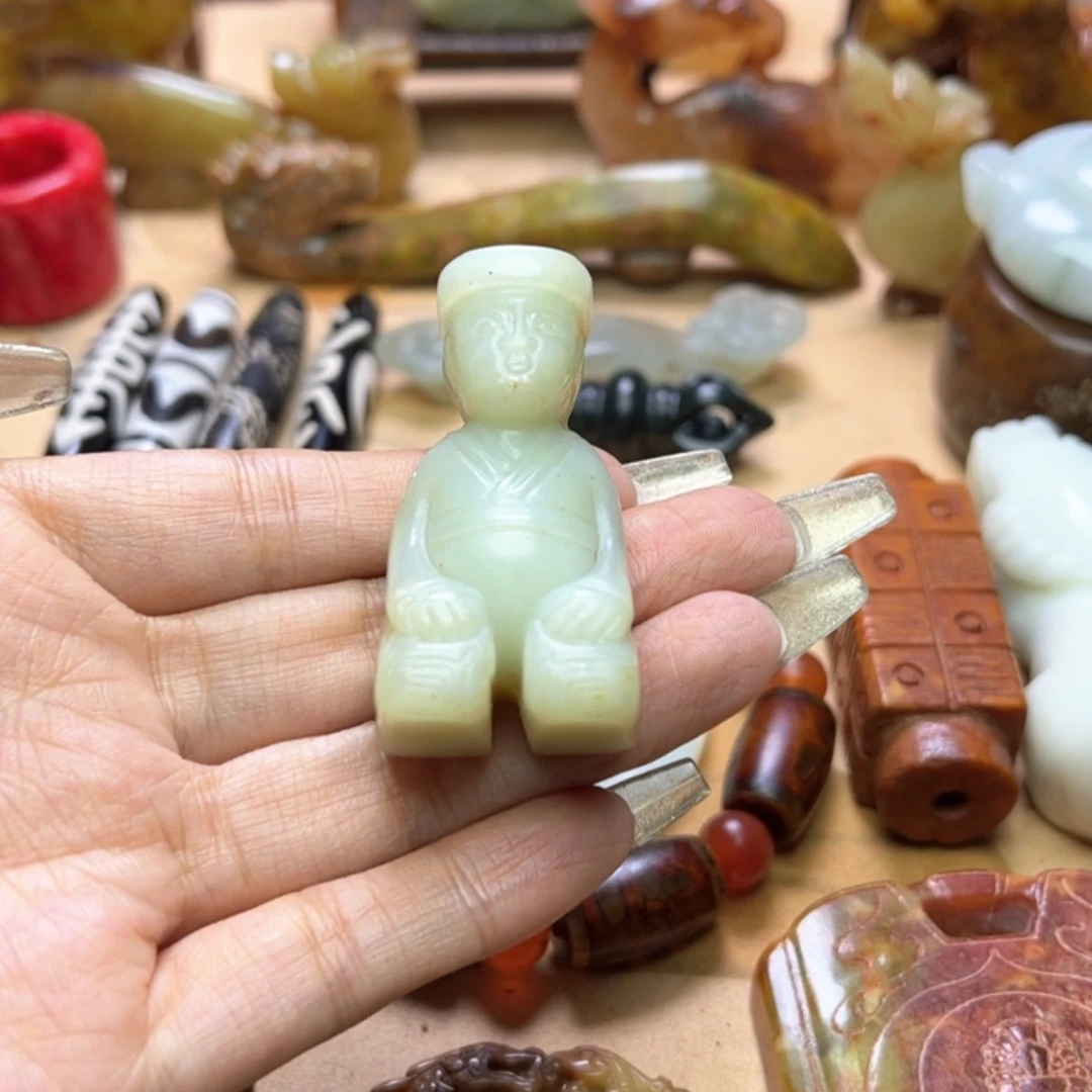 【闪购商品】蛇纹石玉颈饰未镶嵌